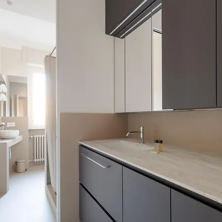 公寓 Isola - Menabrea - Moderno Trilocale Di Design